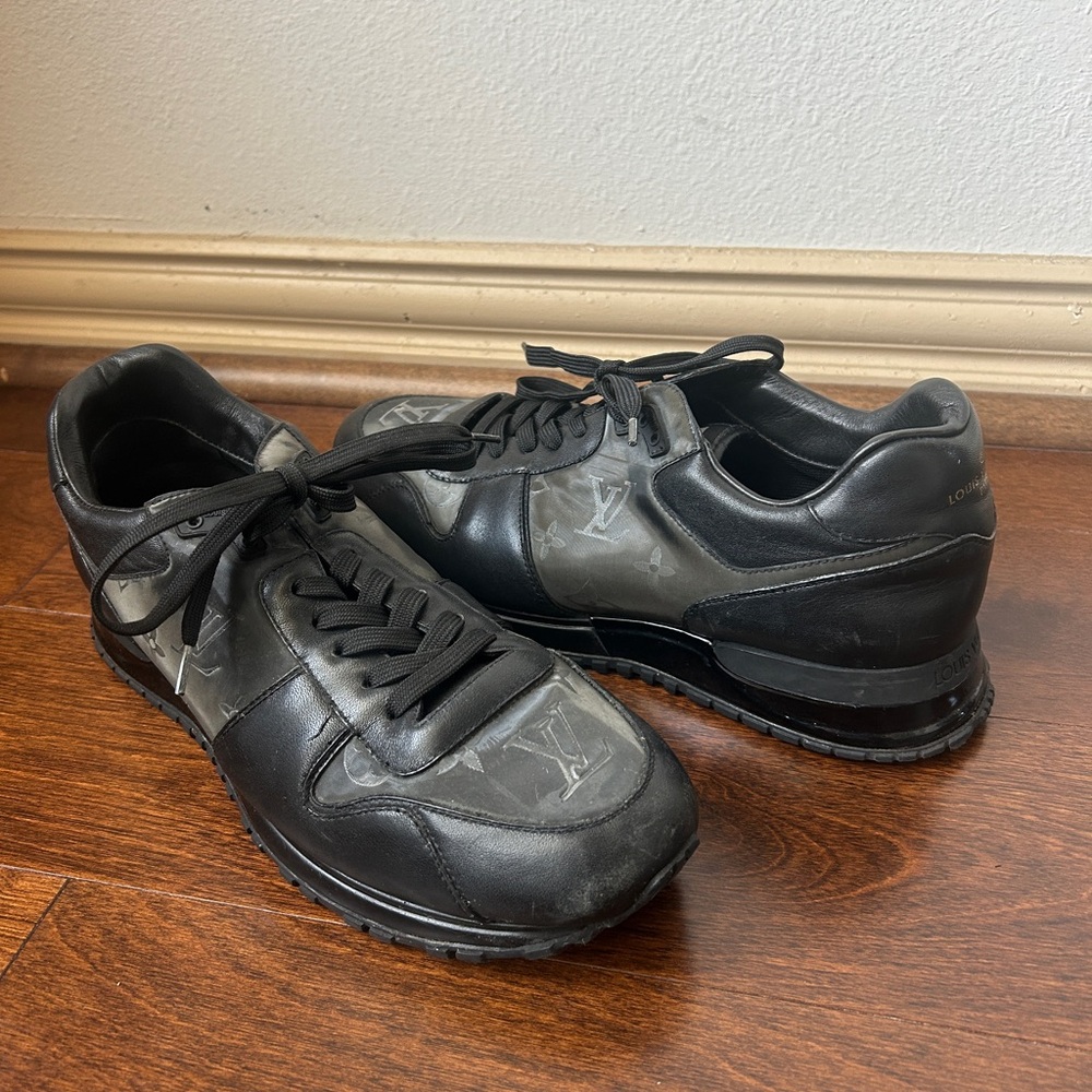 Louis Vuitton Black Leather Sneakers